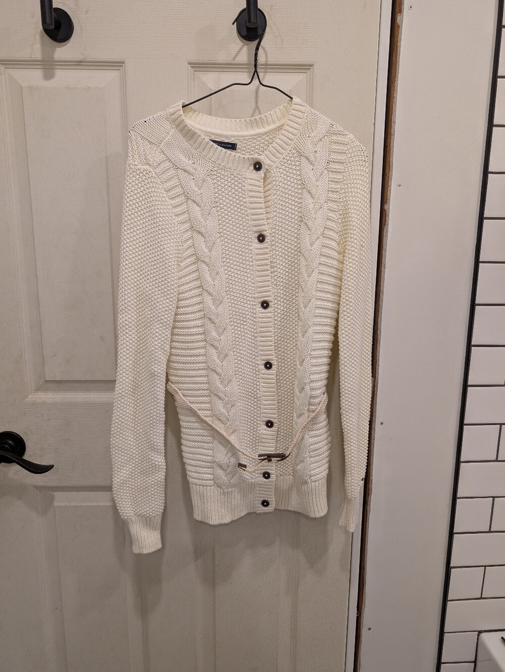 Tommy Hilfiger Size Small White Casual Sweater
